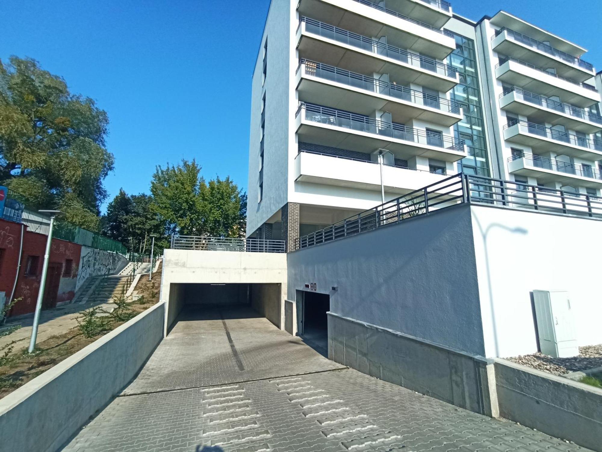 Loft 19 - W Cenie Prywatne Miejsce Postojowe Lub Garaz Stettin