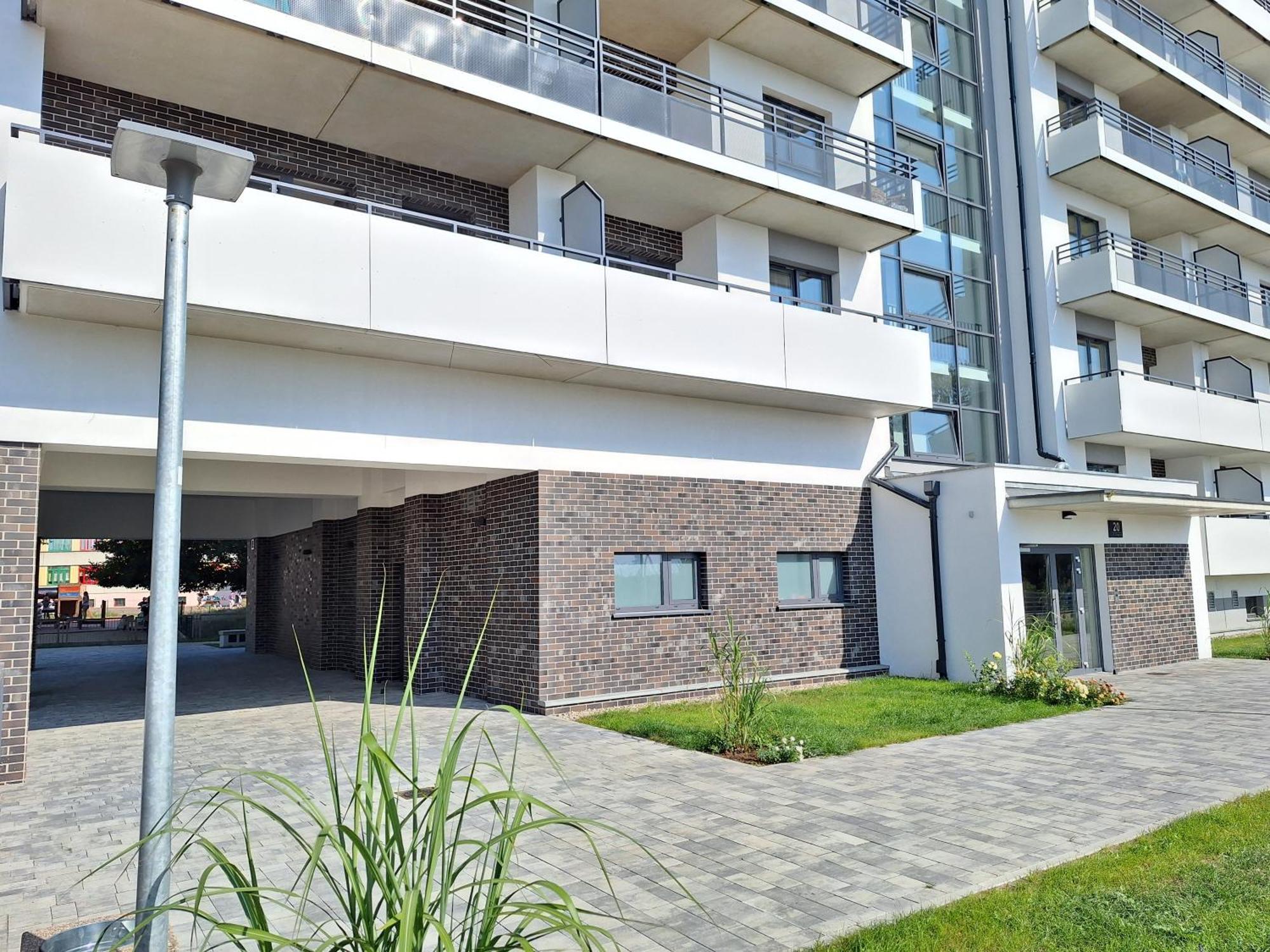 Loft 19 - W Cenie Prywatne Miejsce Postojowe Lub Garaz Apartment Stettin